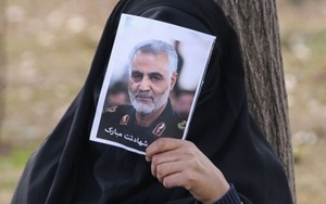 Cách nơi tướng Iran tử nạn hàng ngàn dặm nhưng nước này bị "knock-out" vì căng thẳng Mỹ - Iran
