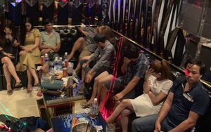 21 nam nữ thanh niên chơi ma túy trong quán karaoke