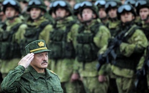 Belarus bình luận về kịch bản "cuộc chiến không thể tưởng tượng nổi" với Nga