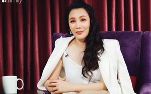 Hồ Quỳnh Hương tức giận chỉ trích đồng nghiệp xem thường khi mang trợ lý ra hát tập với cô