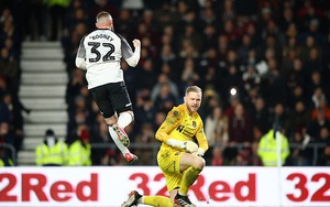 Rực sáng cùng Derby, Rooney sẽ khiến Man United phải trắng tay mùa giải này?