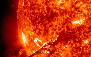 Bão Mặt Trời - Cơn thịnh nộ phát ra từ "lò hạt nhân" khổng lồ đáng sợ thế nào?