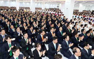 Giáo phái Tân Thiên Địa "mập mờ" số liệu, chính quyền Hàn Quốc nghi ngờ che giấu tín đồ nhiễm bệnh