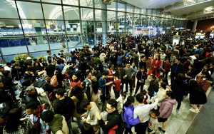 Dừng đón tất cả các chuyến bay từ Hàn Quốc về Nội Bài, Tân Sơn Nhất