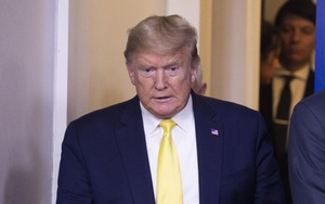 Covid-19: Tổng thống Trump cấp bách bàn giải cứu kinh tế sau ngày tồi tệ khủng khiếp