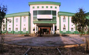 Quảng Nam: Hoãn kỳ thi tuyển công chức, phong tỏa khách sạn, thiết lập gấp khu cách ly đón người nghi nhiễm