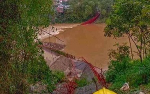 Mưa đá lại trút xuống Lào Cai quật đứt cầu treo, 1 người bị sét đánh chết