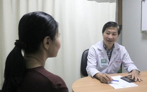 Bác sĩ BV Đại học Y Dược khuyến cáo: Uống nước quá nhiều vào buổi sáng có thể gây rắc rối