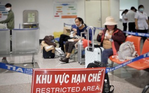 Mùa dịch Covid-19: Chuyên gia khuyên những điều nên làm khi đi máy bay