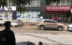 Nam thanh niên rơi từ tầng 13 tòa chung cư xuống trúng đầu xe ô tô rồi tử vong