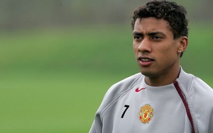 Từ nhà vô địch World Cup đến "thảm họa" tại Man United: Điều gì đã hủy hoại Kleberson?