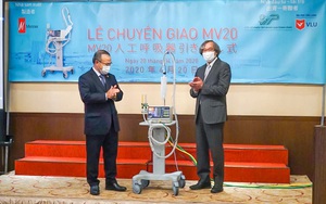 Bàn giao 2 máy thở MV20 cho Việt Nam chống dịch Covid-19