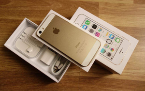 iPhone đời cũ giá chỉ 300.000 đồng bán tràn lan