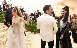 Bạn gái Elon Musk chia sẻ về chênh lệch thu nhập giữa mình và bạn trai tỷ phú