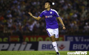 Thành Chung đá tiền đạo, HLV Park Hang Seo còn phải lo dài