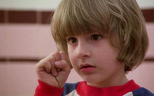 Được mời đóng siêu phẩm kinh dị The Shining, cậu bé 6 tuổi sau nhiều năm mới nhận ra năm xưa mình bị cả đoàn làm phim lừa ngoạn mục