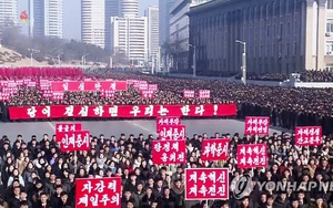 Hàng trăm nghìn người Triều Tiên tuần hành nêu cao tinh thần đoàn kết, tự cường