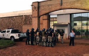 Paraguay: 75 tù nhân vượt ngục qua đường hầm gần biên giới Brazil