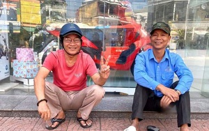 Món quà "đặc biệt" tặng tài xế xích lô lao xuống sông cứu hai mẹ con thoát chết