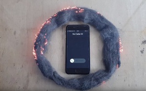Sự thật về video 'sóng iPhone đốt cháy bùi nhùi thép'