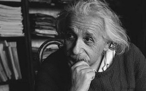 Albert Einstein từng cảm thán 'Thật kỳ lạ khi được cả thế giới biết đến nhưng vẫn rất cô đơn': Suy cho cùng, người càng thông minh thì càng bất hạnh!