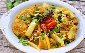 Gà om cốt dừa - ăn với cơm, bún hay bánh mì đều ngon tuyệt