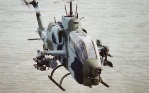 [ẢNH] Thổ Nhĩ Kỳ cho "rắn hổ mang" AH-1W vào tìm diệt xe tăng T-90 Syria?