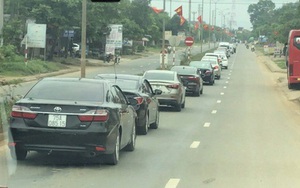 Phó giám đốc bệnh viện có con rước dâu rầm rộ đã đi làm trở lại