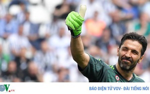 Buffon đạt thỏa thuận gia hạn hợp đồng với Juventus ở tuổi 42