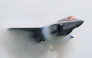 Tiêm kích tàng hình F-35 ‘vô cùng thất thế’ nếu cận chiến với tiêm kích Nga