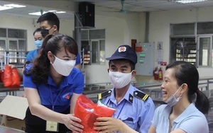Trao suất ăn sáng miễn phí cho công nhân có hoàn cảnh khó khăn ở Vĩnh Phúc