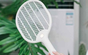Cách dùng vợt bắt muỗi cực hay mà 30 năm qua ta không hề hay biết
