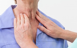 Mách bạn một số dấu hiệu cảnh báo ung thư tai mũi họng
