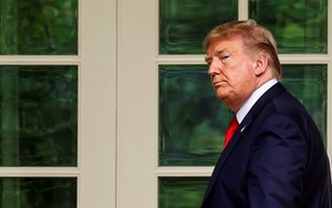 'Giằng co' nội bộ đẩy Tổng thống Trump vào thế khó giữa làn sóng bạo loạn gia tăng