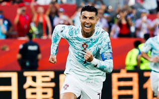 LĐBĐ Bồ Đào Nha bất ngờ chúc mừng Ronaldo