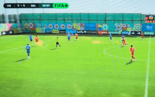Tuyển Việt Nam thi đấu kiên cường trước đối thủ châu Âu, ghi 3 bàn thắng trong ngày ra quân World Cup