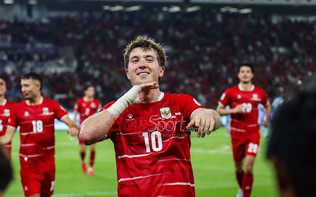 Hết thẻ đỏ lại dính phạt đền, Singapore trắng tay trước Indonesia tại "siêu giải đấu" ở Đông Nam Á