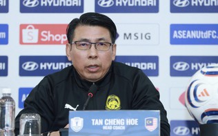 Cầu thủ nhập tịch ghi bàn, HLV Malaysia tuyên bố: 'Không sợ ai'