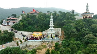 Chùa Trúc Lâm, Đảo Trần - Linh thiêng nơi địa đầu Tổ quốc