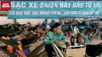 Quán cà phê kiêm trạm sạc xe điện hút tài xế công nghệ ở TP. HCM