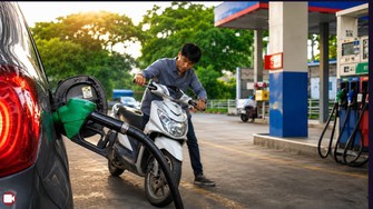 Trào lưu 'lắc xe' vì xăng E10 gây xôn xao mạng xã hội, chuyên gia lên tiếng?