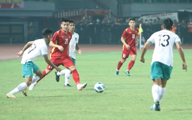 “U19 Việt Nam non kinh nghiệm và bị tâm lý, U19 Indonesia vẫn chơi bóng xấu xí quen thuộc”