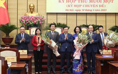 Thủ tướng phê chuẩn kết quả bầu, bãi nhiệm Phó Chủ tịch UBND TP Hà Nội
