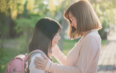 Xem lại Sex and the City sau 20 năm, tôi ngừng hỏi con “Ăn gì chưa?”: Hóa ra con gái không vô tâm, chỉ là tôi không hiểu