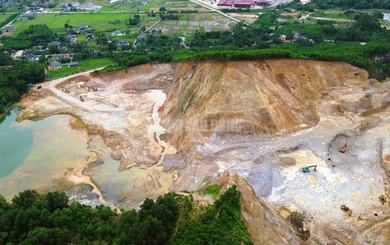 Hiện trạng mỏ đất nơi Tuấn thần "đèn" và đồng phạm khai thác vượt phép đặc biệt lớn thế nào?