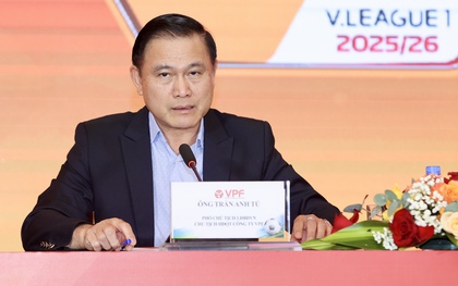 Sếp VPF thẳng thắn chê trọng tài V.League: "Một số người phụ thuộc nhiều vào VAR, thiếu chủ động"