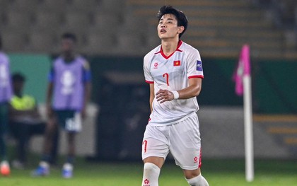 Đình Bắc dính chấn thương: "Tôi không thể di chuyển với cường độ cao được vì rất nguy hiểm"