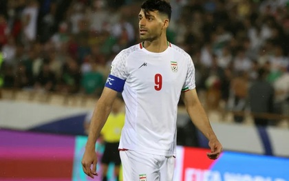 Đội trưởng tuyển Iran gây sốc, muốn về quê nhà chiến đấu?