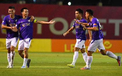 Văn Quyết bất ngờ bị treo giò sau chiến thắng và phát ngôn gây tranh cãi trước CLB Ninh Bình