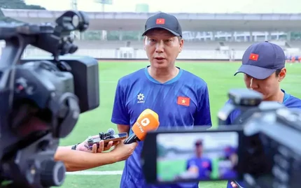 HLV Kim Sang Sik: 'Mục tiêu hàng đầu là chiến thắng trước Pakistan'